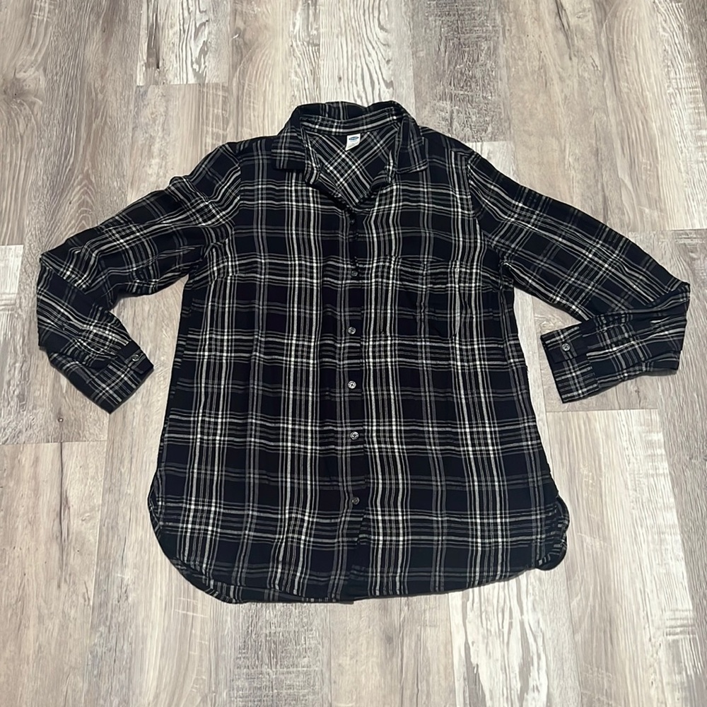 Long sleeve Flannel Size M